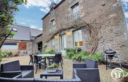 G&icirc;te n&deg;22G571318 Saint-H&eacute;len - C&ocirc;tes d'Armor - G&icirc;te Le Puits - Manoir du Bourg - Saint Helen