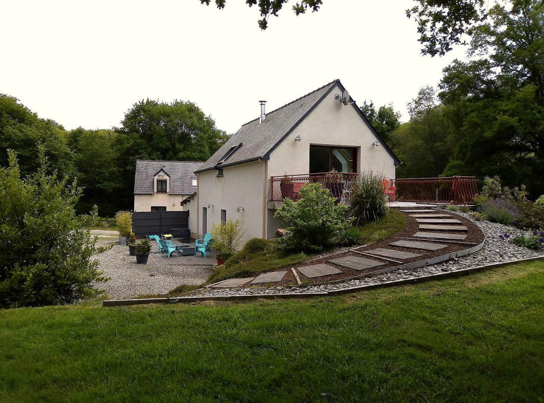 photo 0