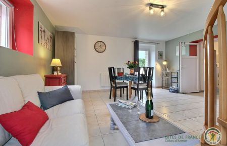 G&icirc;te n&deg;22G310213 Hillion - C&ocirc;tes d'Armor - photo