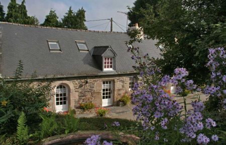 G&icirc;te n&deg;22G410301 Plussulien - C&ocirc;tes d'Armor - photo