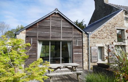 G&icirc;te n&deg;22G520622 Lancieux - C&ocirc;tes d'Armor - seconde table d'ext&eacute;rieur