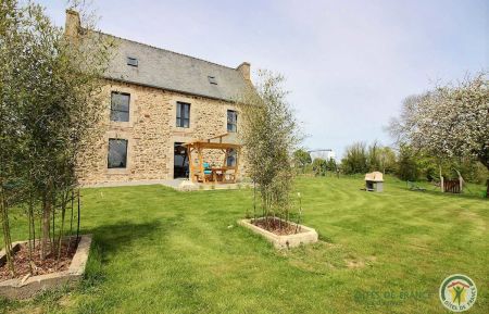 G&icirc;te n&deg;22G120140 Lannion - C&ocirc;tes d'Armor - photo