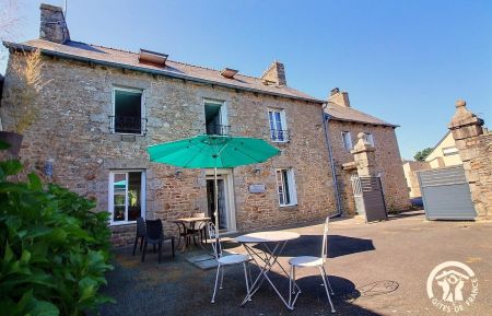 Chambre d'h&ocirc;tes n&deg;22G320895 Pl&eacute;my - C&ocirc;tes d'Armor - La Maison d'h&ocirc;tes Le Clos des Hortensias.