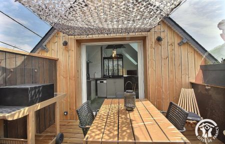 G&icirc;te n&deg;22G170520 Lantic - C&ocirc;tes d'Armor - Terrasse ext&eacute;rieur abrit&eacute;e sans vis &agrave; vis