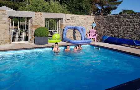 piscine à disposition Gîte n°22G180951 Pordic - Côtes d'Armor - piscine à disposition