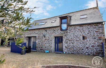 G&icirc;te n&deg;22G530212 Jugon-les-Lacs - C&ocirc;tes d'Armor - G&icirc;te H&eacute;ole