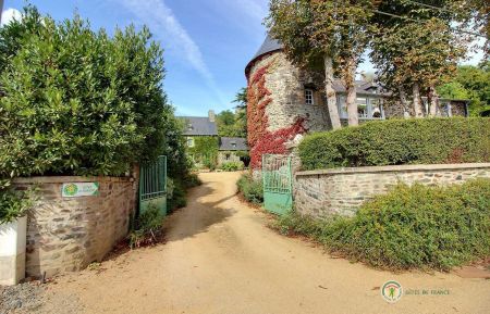 G&icirc;te n&deg;22G140706 Yvias - C&ocirc;tes d'Armor - photo