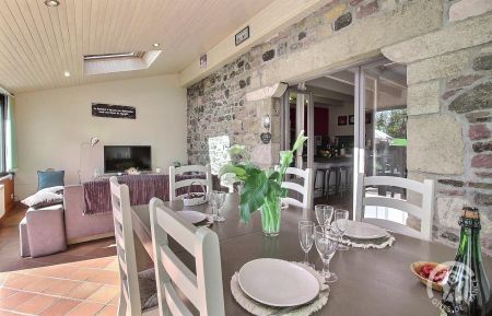 G&icirc;te n&deg;22G351061 Plurien - C&ocirc;tes d'Armor - photo