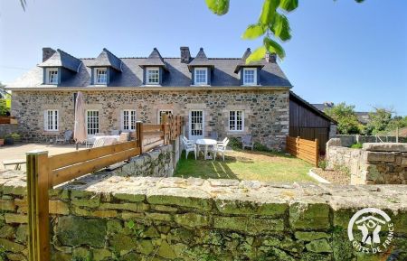G&icirc;te n&deg;22G351376 Erquy - C&ocirc;tes d'Armor - photo
