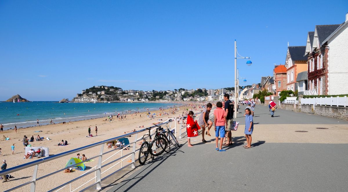 Location De Vacances 22g350892 Pour 9 Personnes à Pleneuf